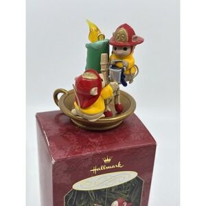 HALLMARK KEEPSAKE FLAME FIGHTING FRIENDS CHRISTMAS ORNAMENT 1999 Box